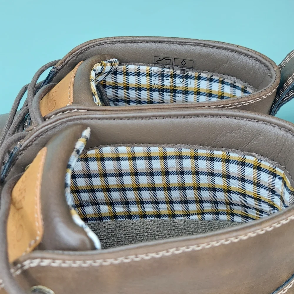 Buffalo David Bitton Metcalf Brown Chukka Boots Men Size 10 NWT Office Athlesure